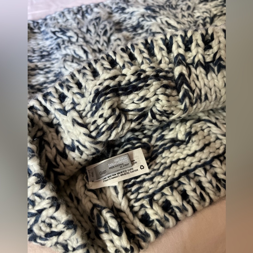 GAP Cable Cowl (infinity scarf /neck warmer)